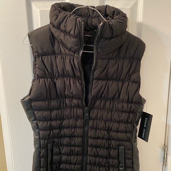 Black Rivet Jackets & Blazers - Small Black Black Rivet Puffer Vest